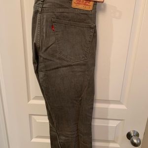 Men’s Levi’s 511 jeans.